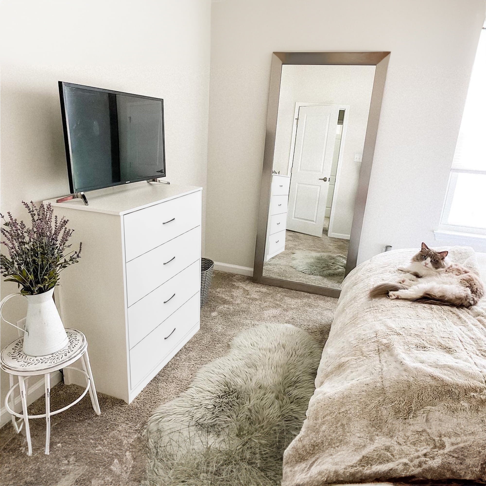 SUGIFT 4 Drawer Wood Dressers for Bedroom, Light Gray