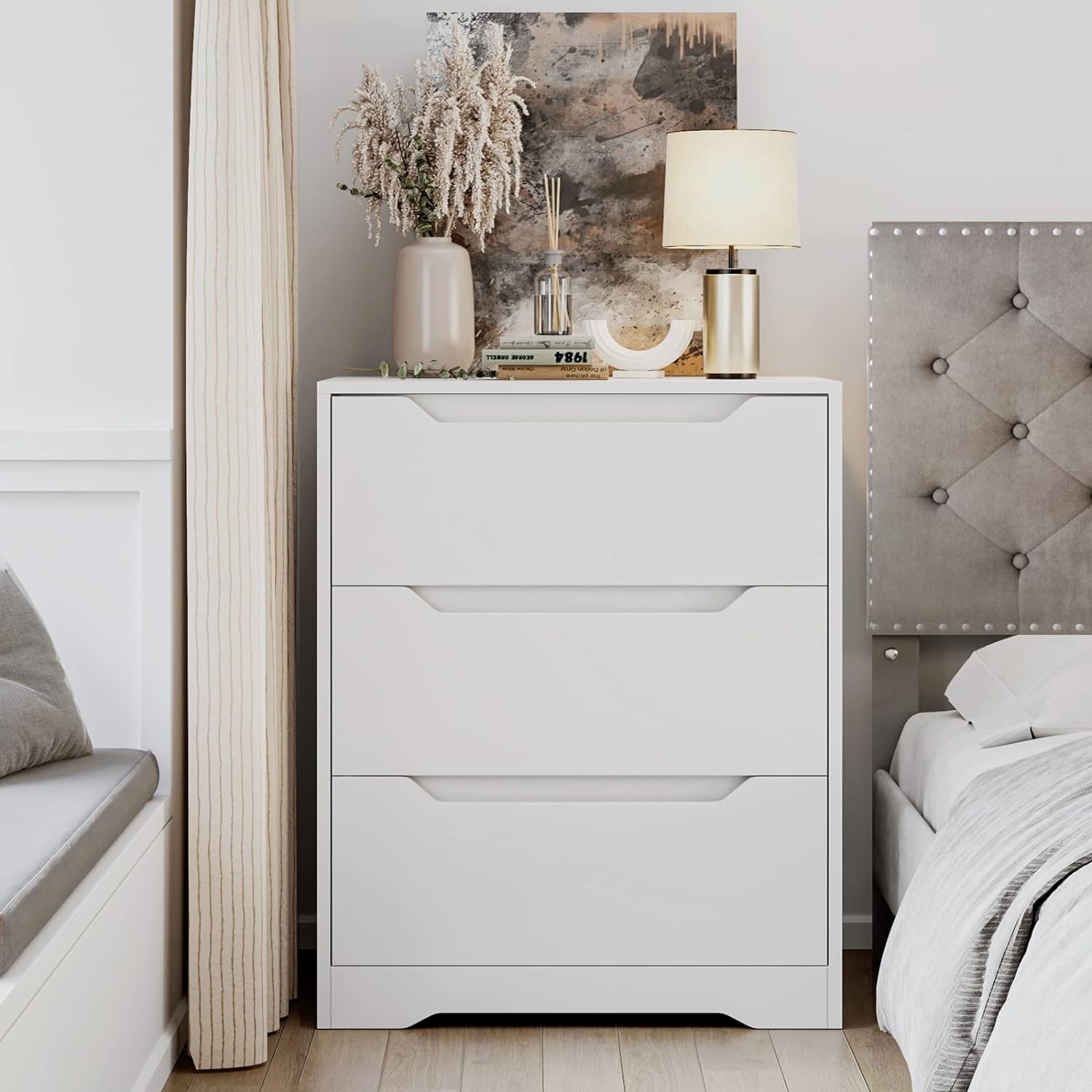 SUGIFT 3 Drawer Dresser Wood Chest of Drawers with Storage, White